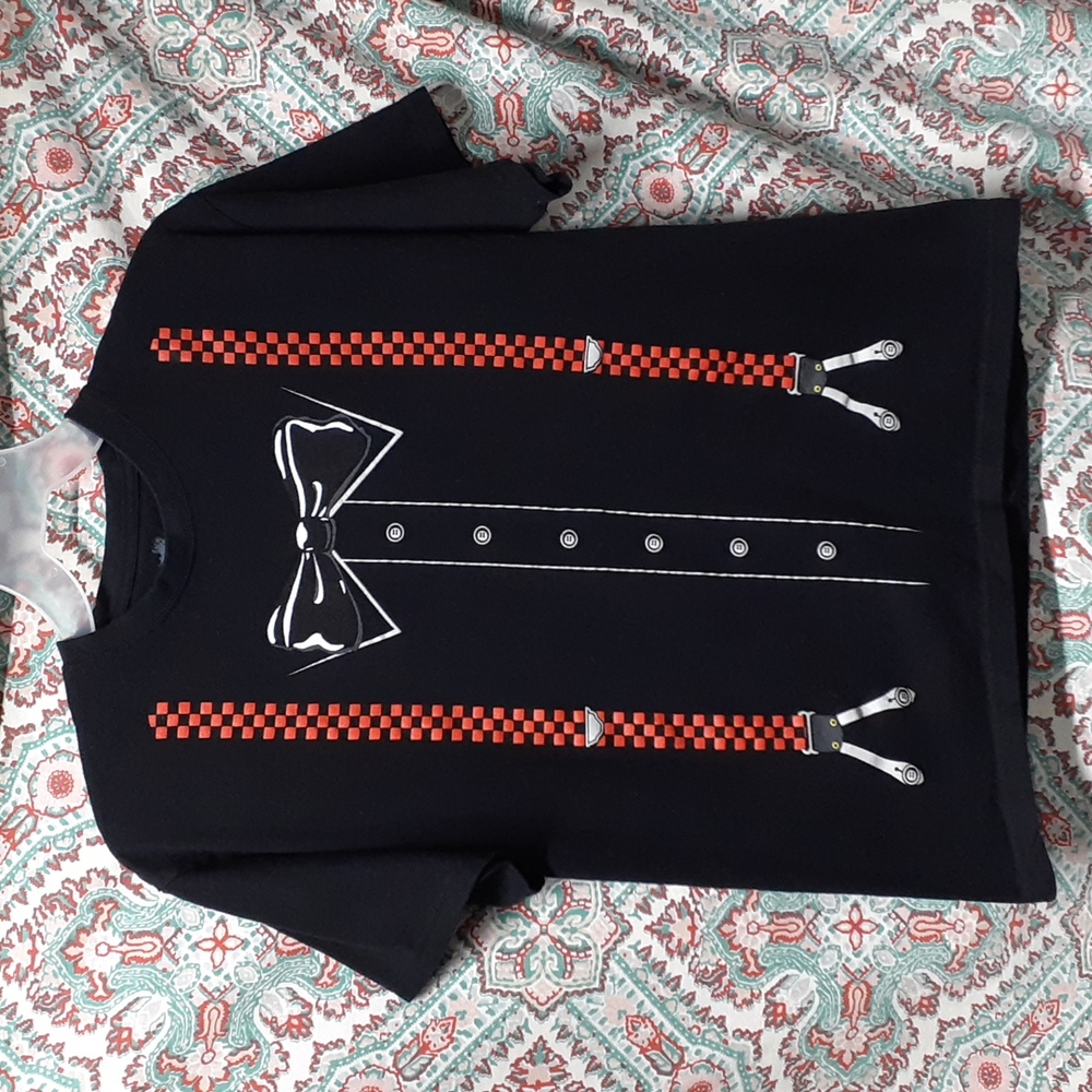 Ink Inc. Comical Bowtie, Buttons, & Suspenders Cotton Tee, Size L